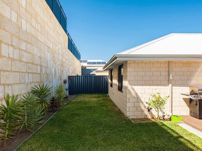 37 Goundrey Drive, Pearsall WA 6065