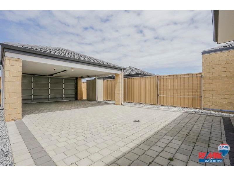 7 Hollyford Parade, Butler WA 6036