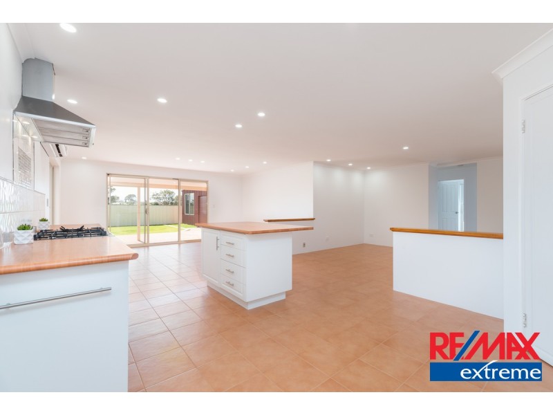 3 Lithgow Drive, Clarkson WA 6030