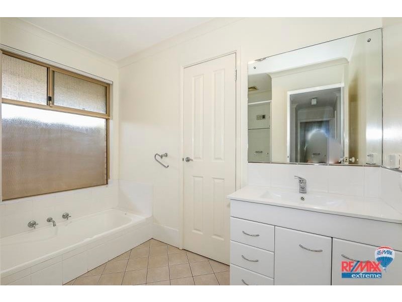 35A Manapouri Meander, Joondalup WA 6027