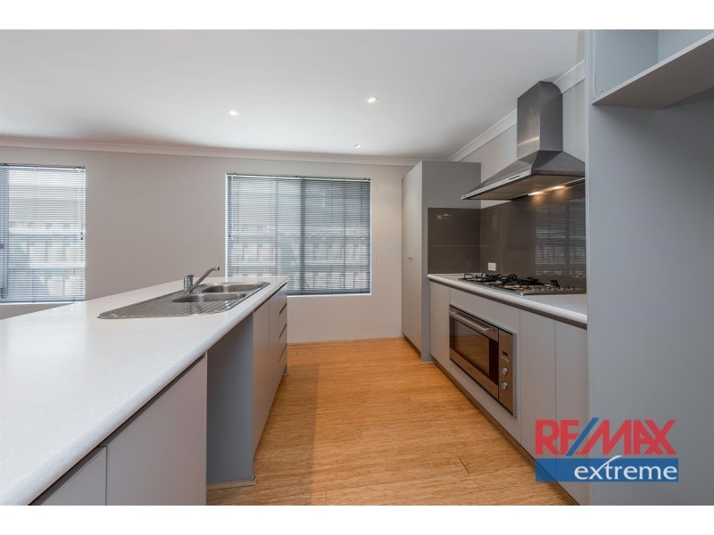 42 Seaside Avenue, Yanchep WA 6035