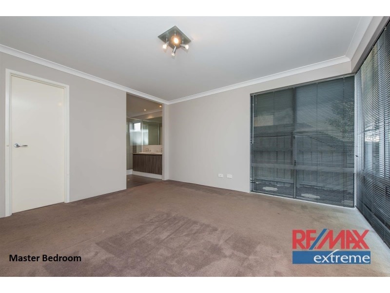 42 Seaside Avenue, Yanchep WA 6035