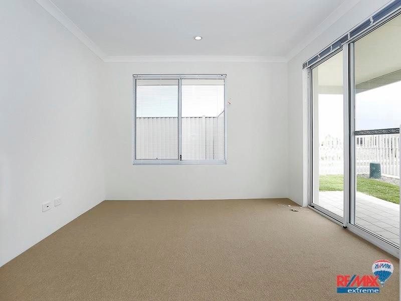 21 Giallo Way, Eglinton WA 6034