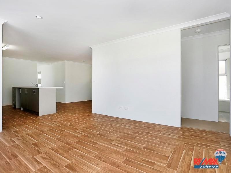 21 Giallo Way, Eglinton WA 6034