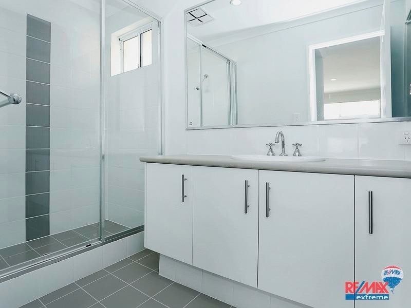 21 Giallo Way, Eglinton WA 6034