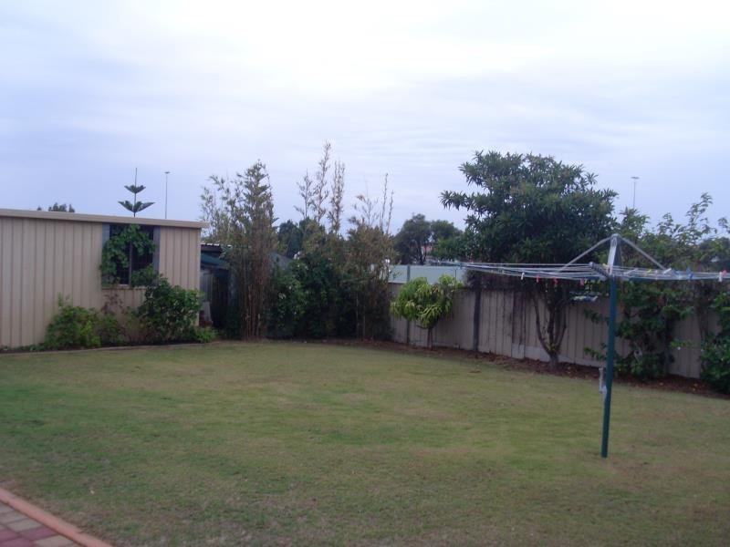 10 Whitsunday Avenue, Ridgewood WA 6030