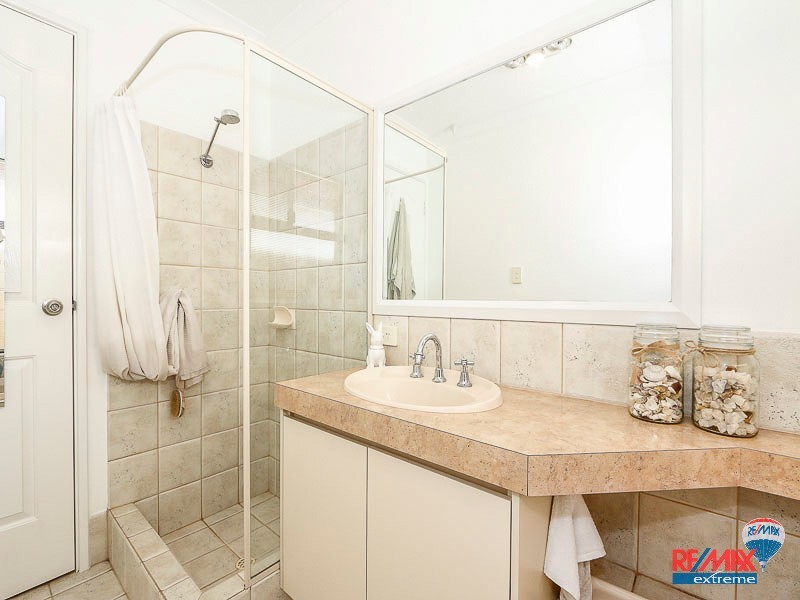 36 Miramare Boulevard, Currambine WA 6028