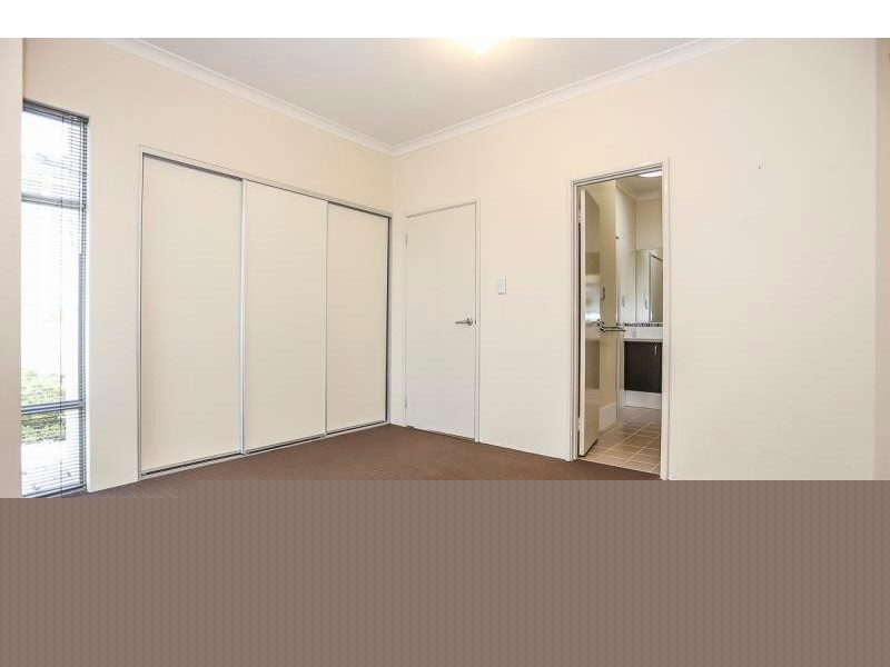 8B Bollach Green, Butler WA 6036