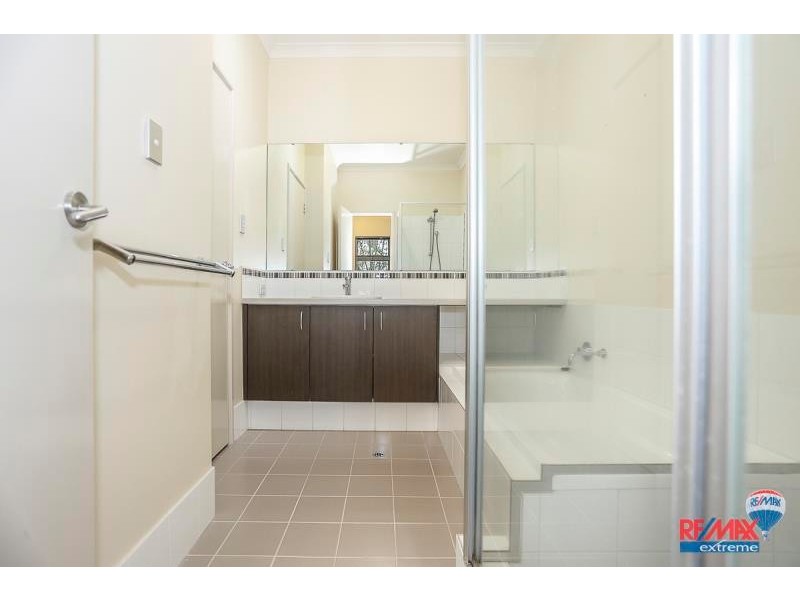 8B Bollach Green, Butler WA 6036