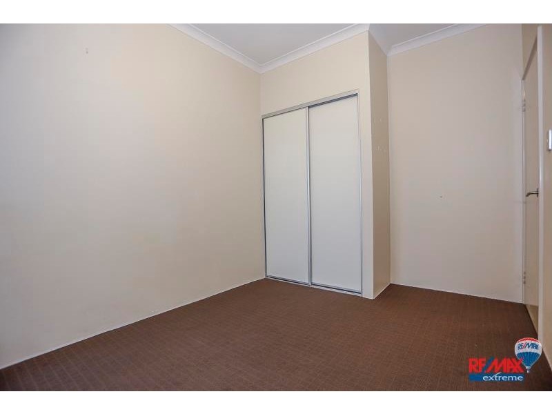 8B Bollach Green, Butler WA 6036