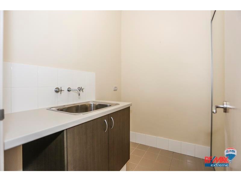 8B Bollach Green, Butler WA 6036