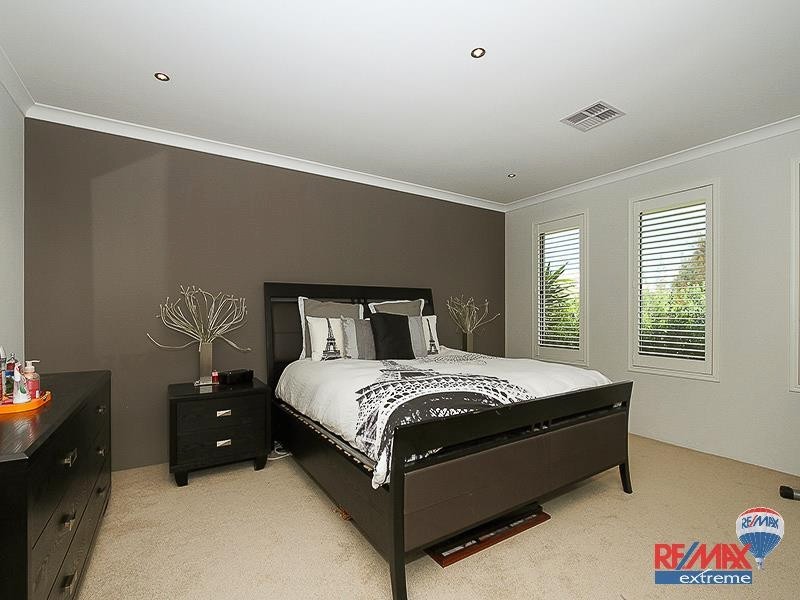 11 Chine Way, Alkimos WA 6038