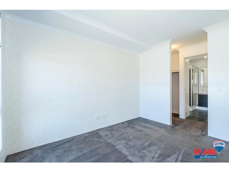 4 Crowned Way, Alkimos WA 6038