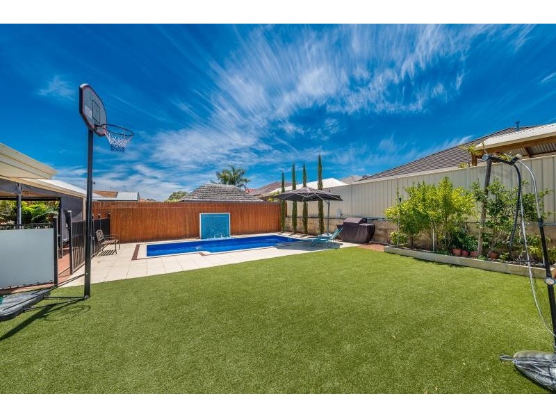 43 Yandella Promenade, Tapping WA 6065