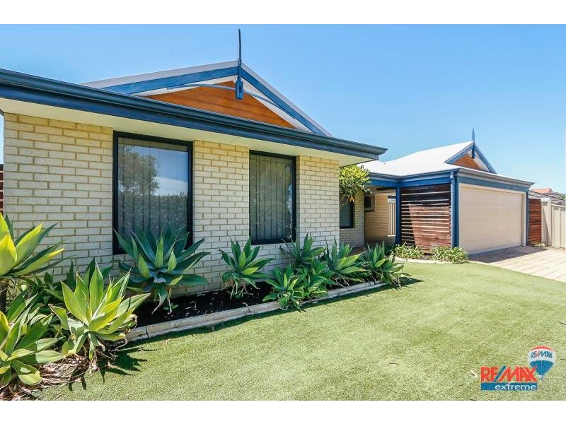 39 Yandella Promenade, Tapping WA 6065