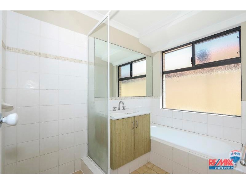 39 Yandella Promenade, Tapping WA 6065