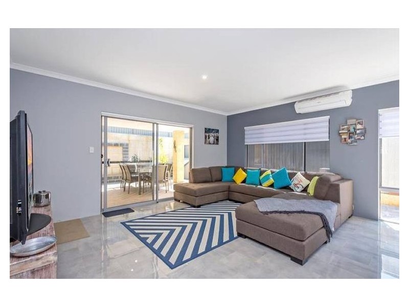 11 Koenig Way, Clarkson WA 6030