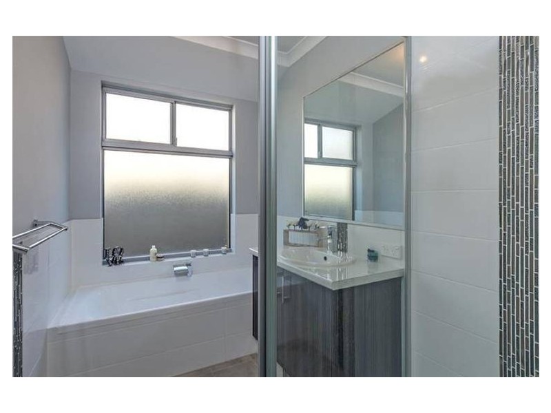 11 Koenig Way, Clarkson WA 6030