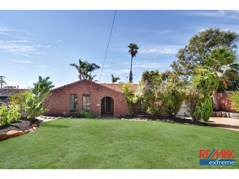 10 Johnston Way, Padbury WA 6025