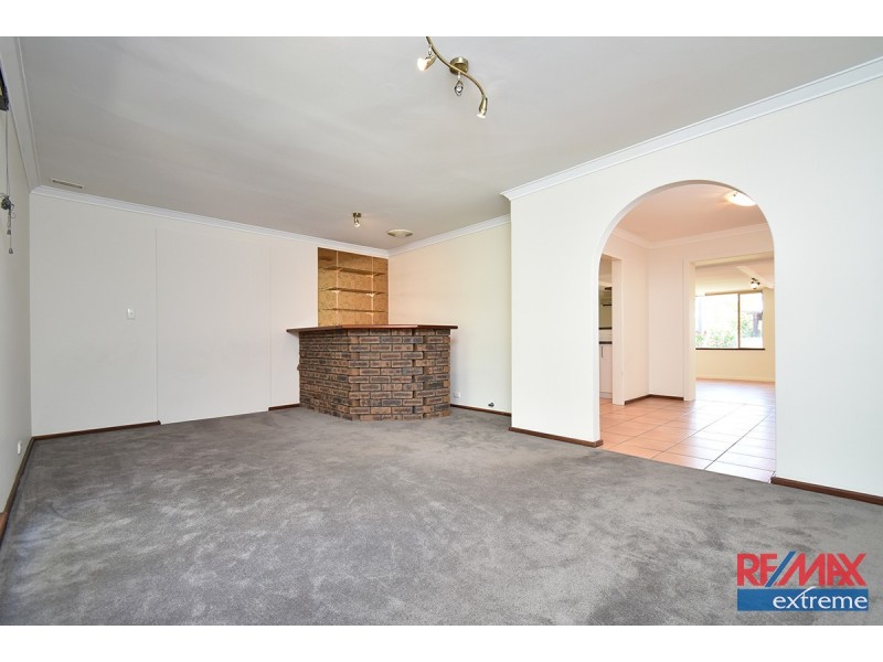 10 Johnston Way, Padbury WA 6025