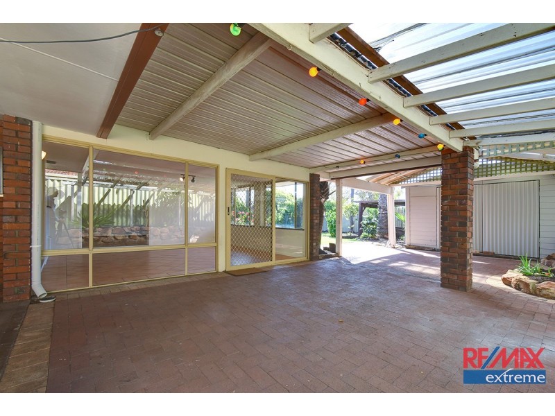 10 Johnston Way, Padbury WA 6025