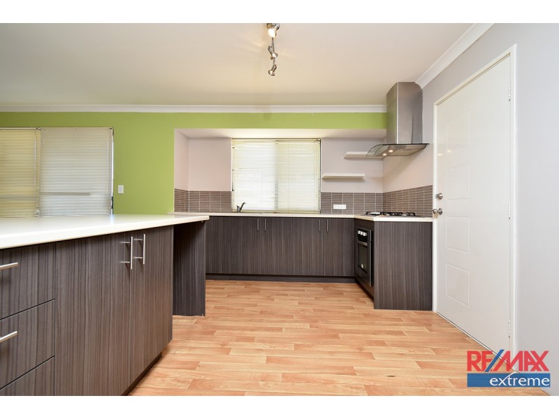 14 Leschenault Loop, Banksia Grove WA 6031