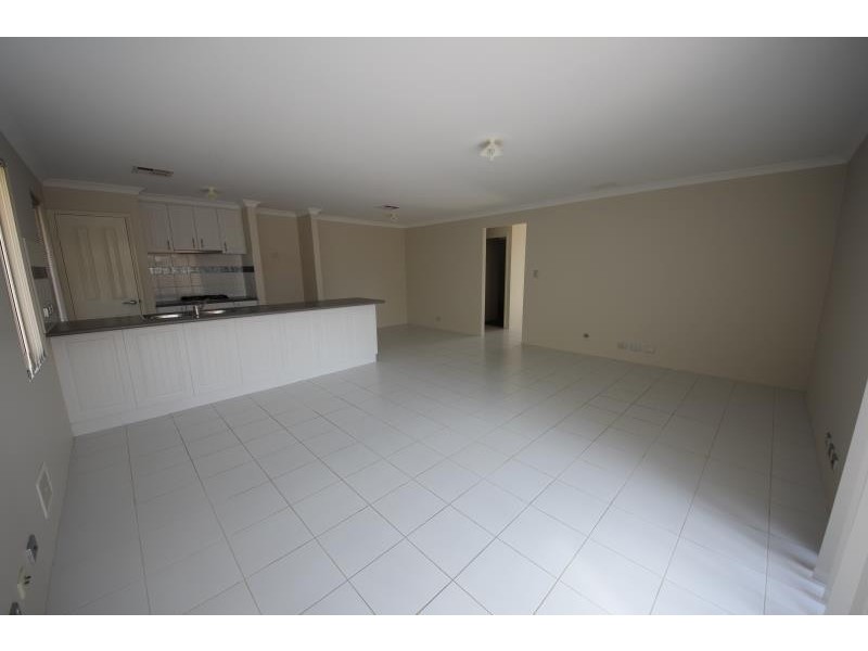 5/76 Harden Park Trail, Carramar WA 6031