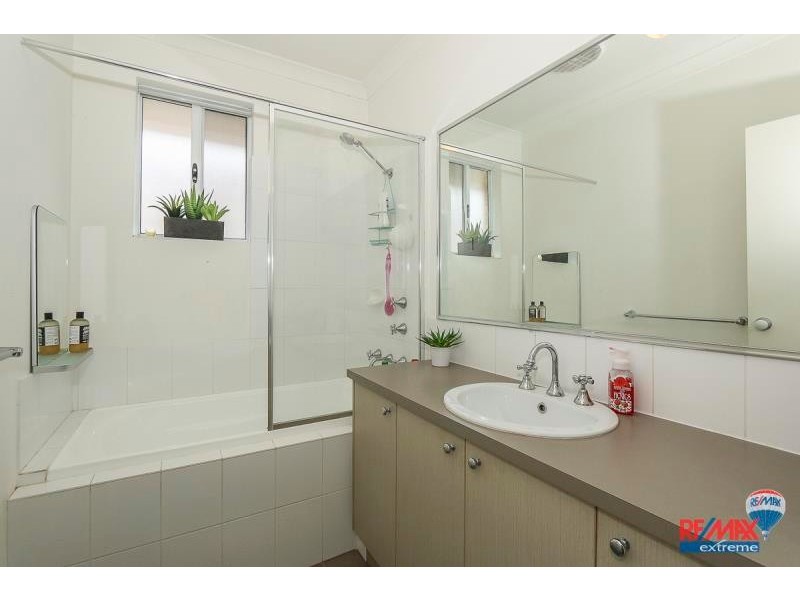 77 Merlot Way, Pearsall WA 6065