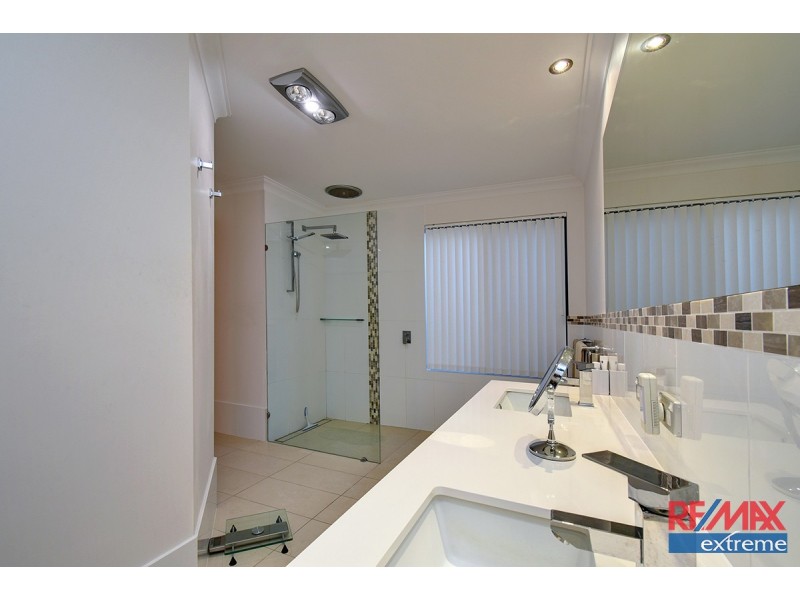 35 Quincy Loop, Iluka WA 6028