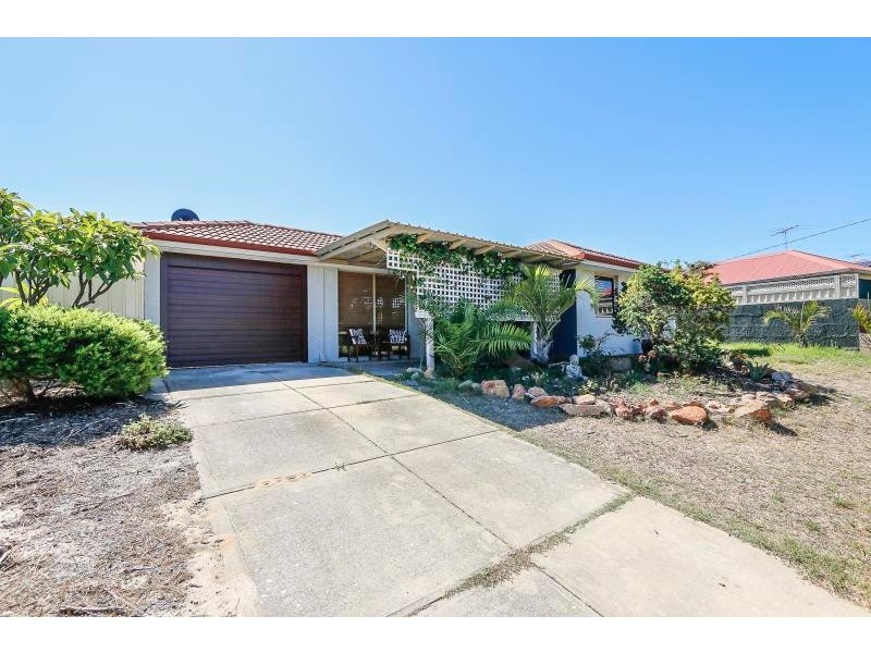 35 St Ives Drive, Yanchep WA 6035