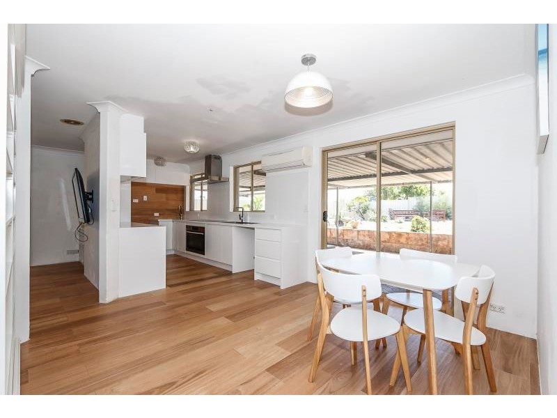 35 St Ives Drive, Yanchep WA 6035