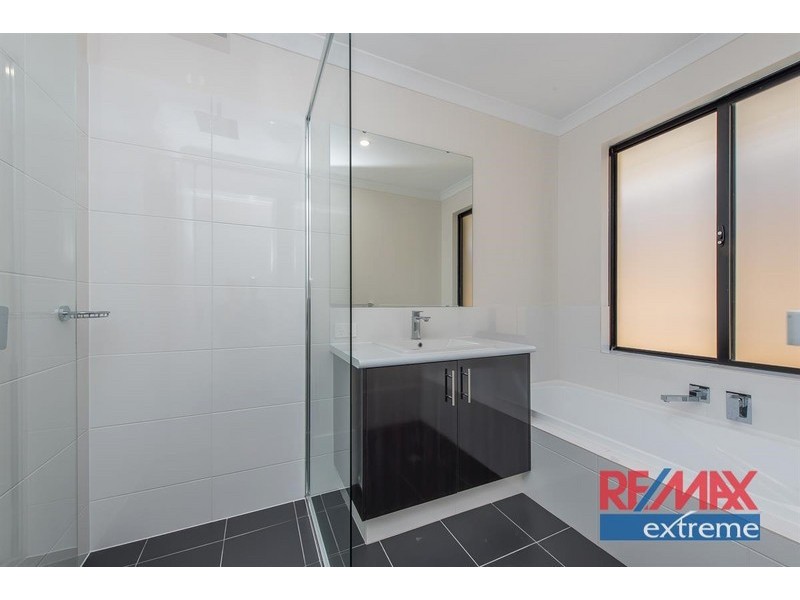 70 Blaxland Avenue, Two Rocks WA 6037