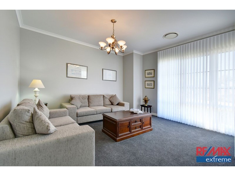 38 Perkins Drive, Clarkson WA 6030