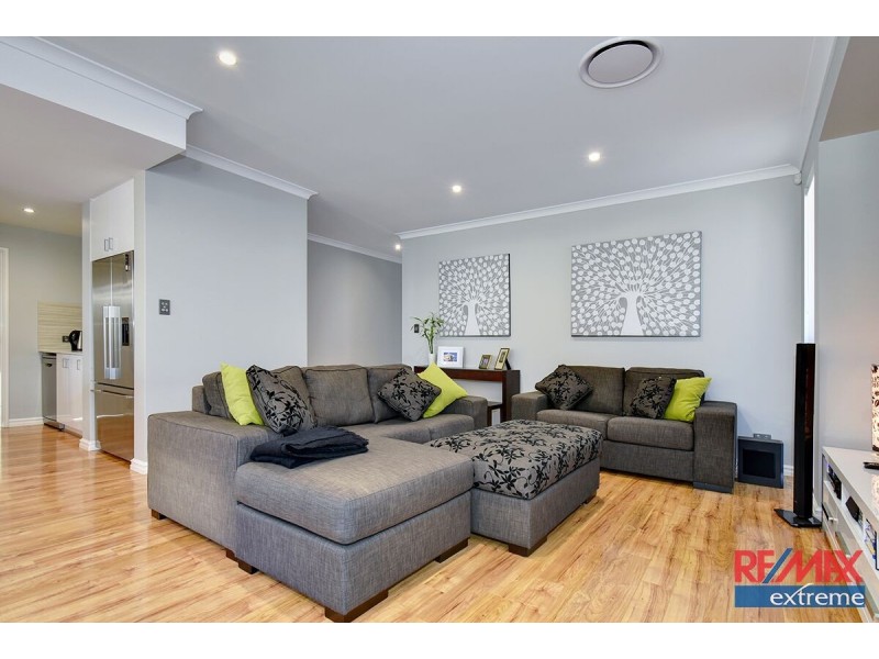 38 Perkins Drive, Clarkson WA 6030