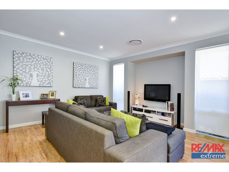 38 Perkins Drive, Clarkson WA 6030