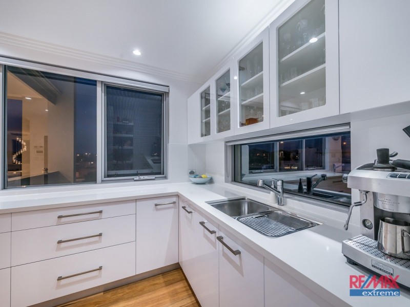 16 Blackpool Promenade, Iluka WA 6028