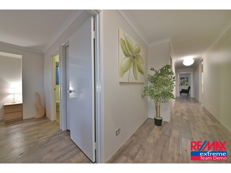 8 Petal Street, Banksia Grove WA 6031