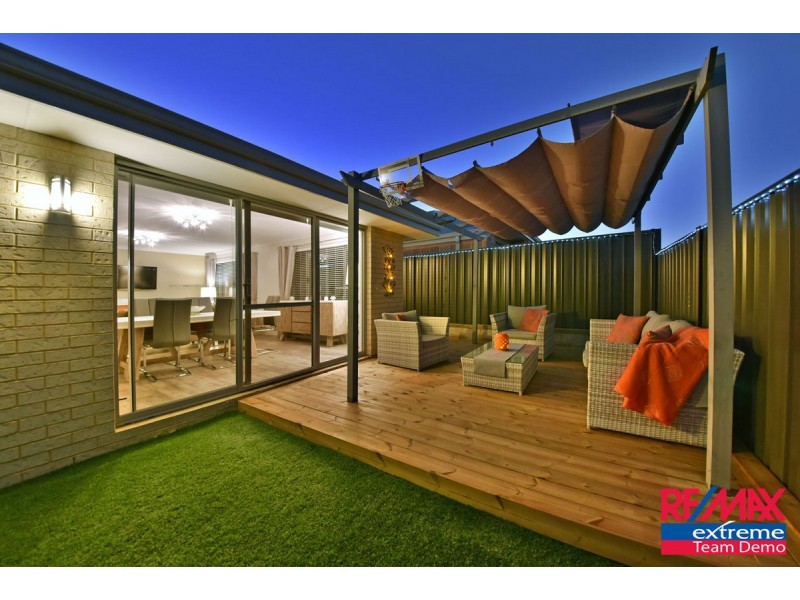 8 Petal Street, Banksia Grove WA 6031