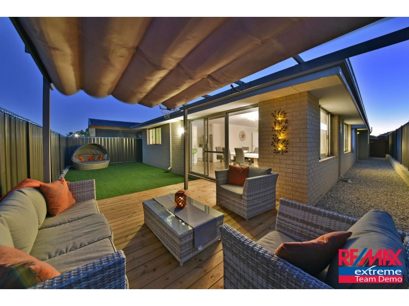 8 Petal Street, Banksia Grove WA 6031