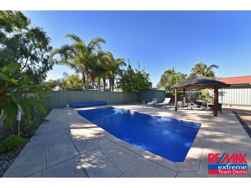 12 Yarra Court, Carramar WA 6031