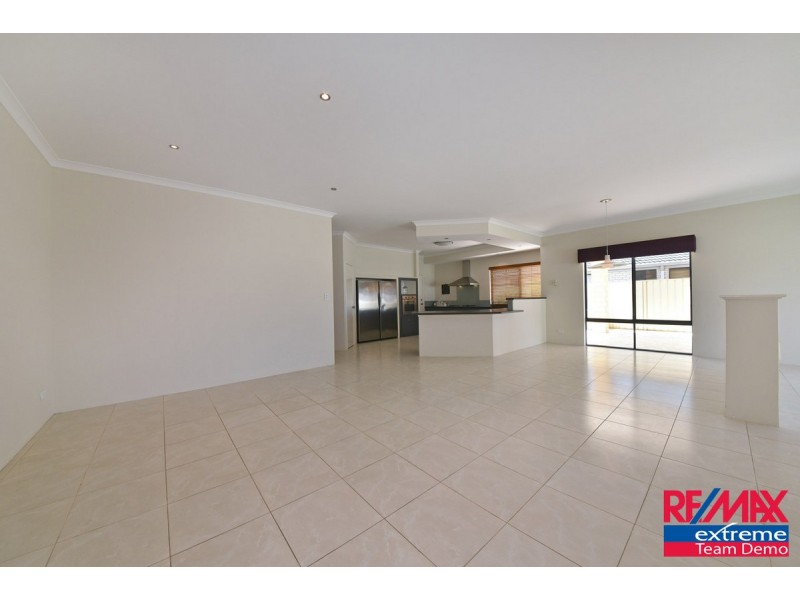 178 St Stephens Crescent, Tapping WA 6065