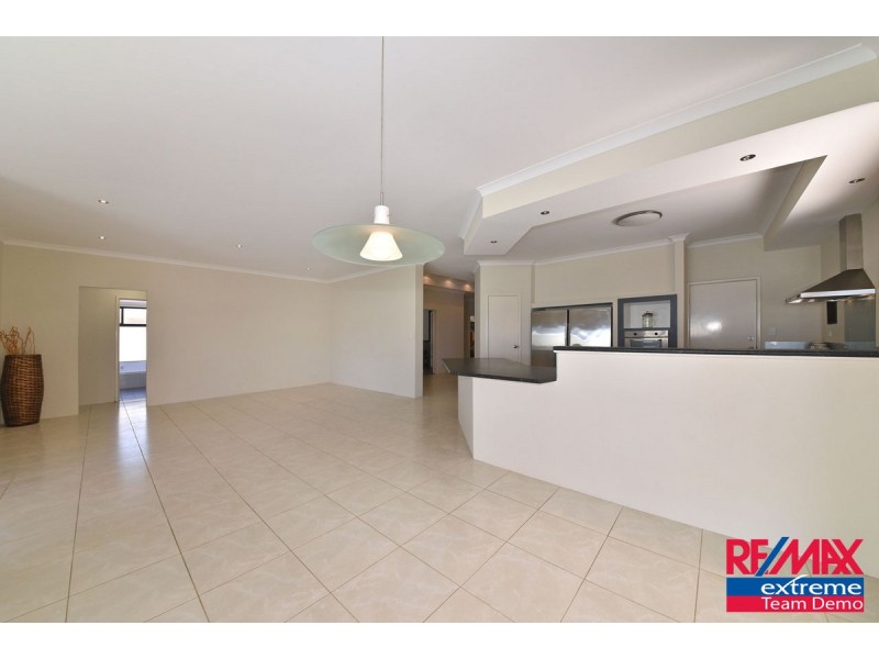 178 St Stephens Crescent, Tapping WA 6065