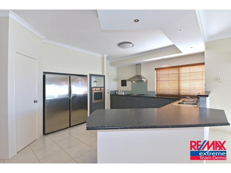 178 St Stephens Crescent, Tapping WA 6065