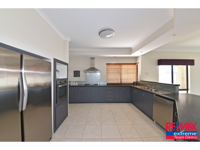 178 St Stephens Crescent, Tapping WA 6065