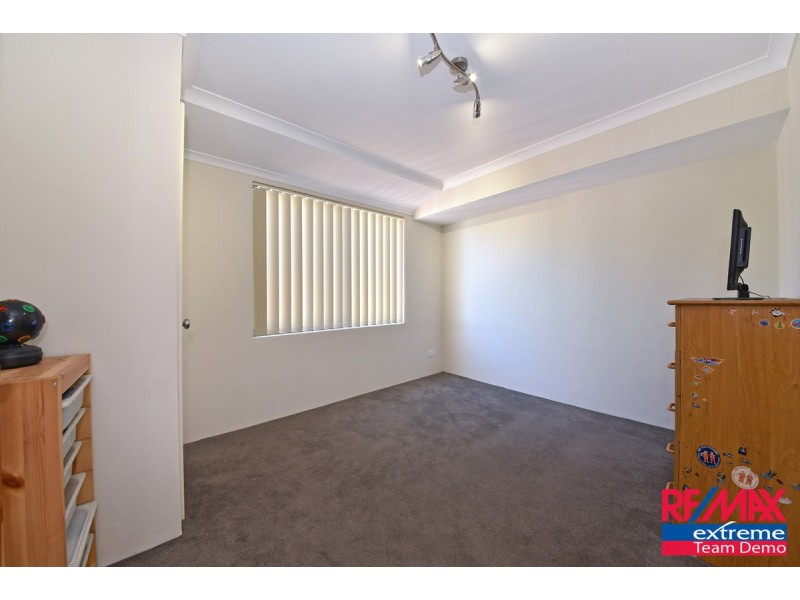 178 St Stephens Crescent, Tapping WA 6065