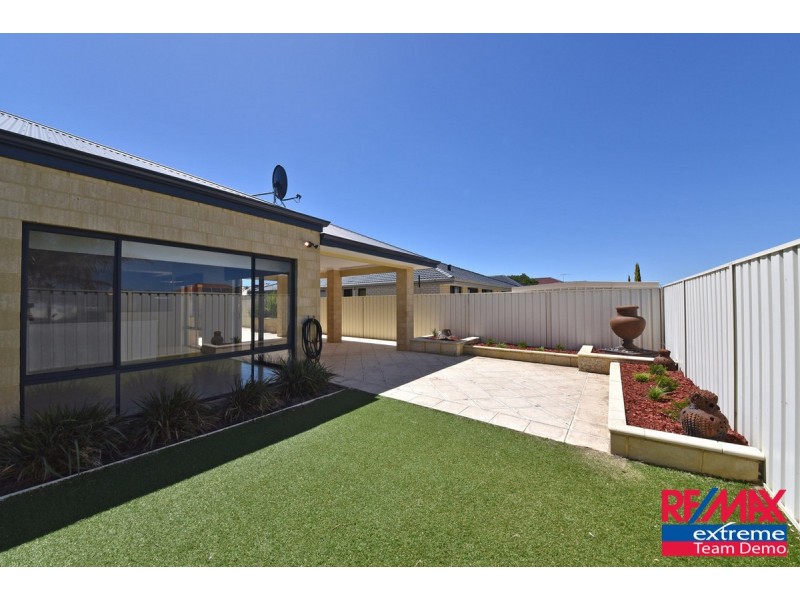 178 St Stephens Crescent, Tapping WA 6065