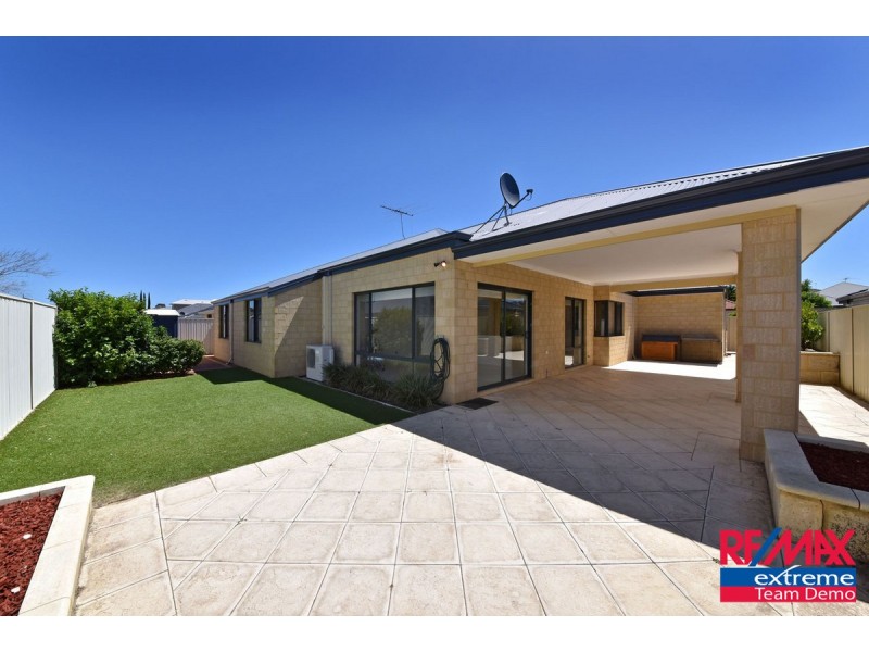 178 St Stephens Crescent, Tapping WA 6065