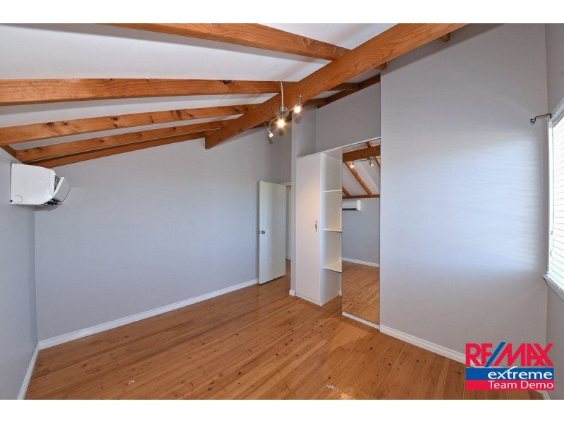 8 Burnett Drive, Clarkson WA 6030