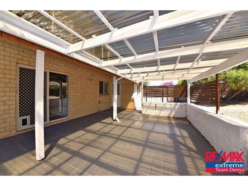 8 Burnett Drive, Clarkson WA 6030