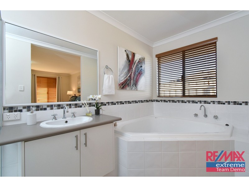 4 Marseille Link, Quinns Rocks WA 6030